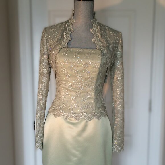 Scott McClintock Full-Length Strapless Pastel Green Gown - Picture 2 of 15